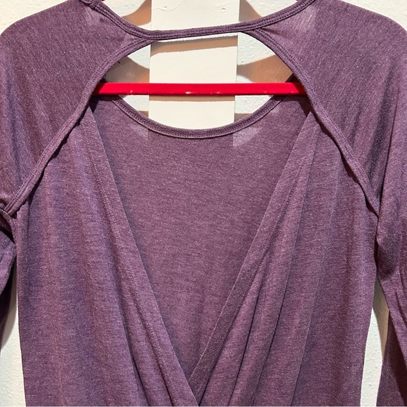 Small Nicole Miller active long sleeve tee - Picture 6 of 6